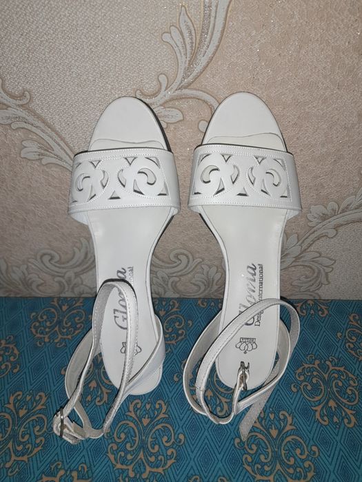 Босоножки Босоніжки