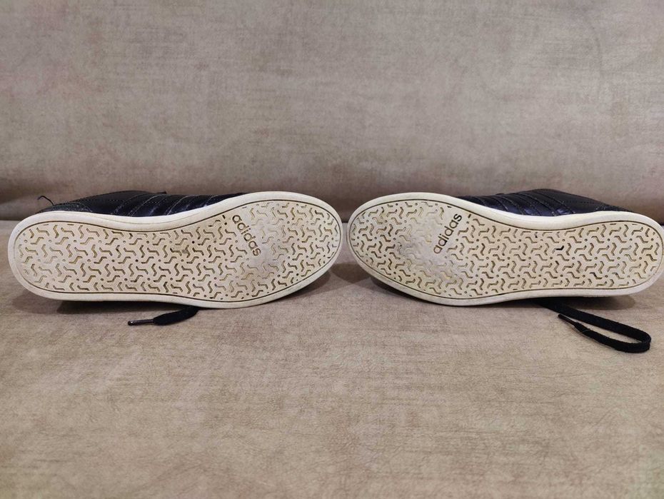 Sapatilhas Adidas tam. 42 2/3 em bom estado