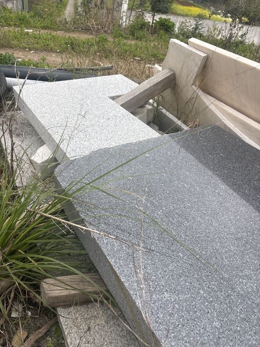 Vendo pedras varias granitos marmores