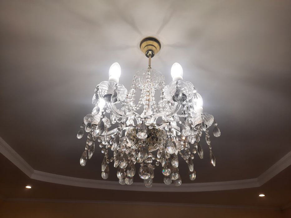 Продам два дома.