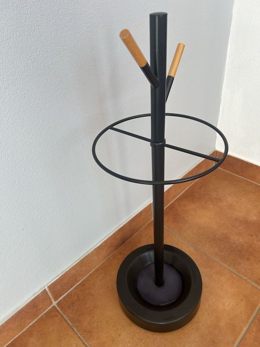 Suporte para guarda chuvas