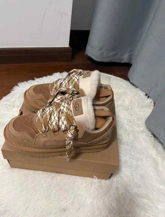 UGG Lowmel/Chestnut R.41