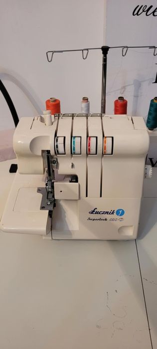 Maszyna overlock