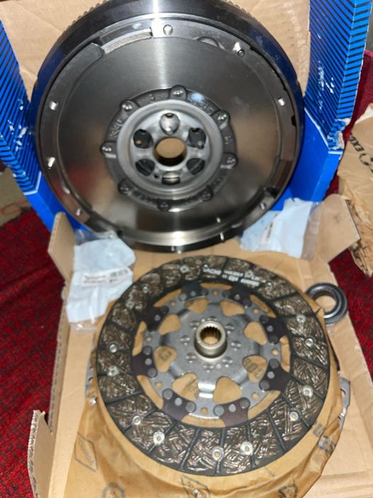 Kit embraiagem/ volante motor bimassa Sachs /