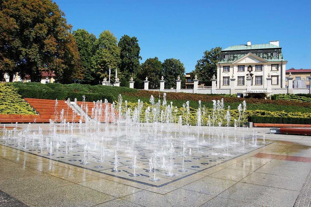 Mieszkania na doby Rzeszów HANDY APARTAMENTY + parking i obsługa 24h