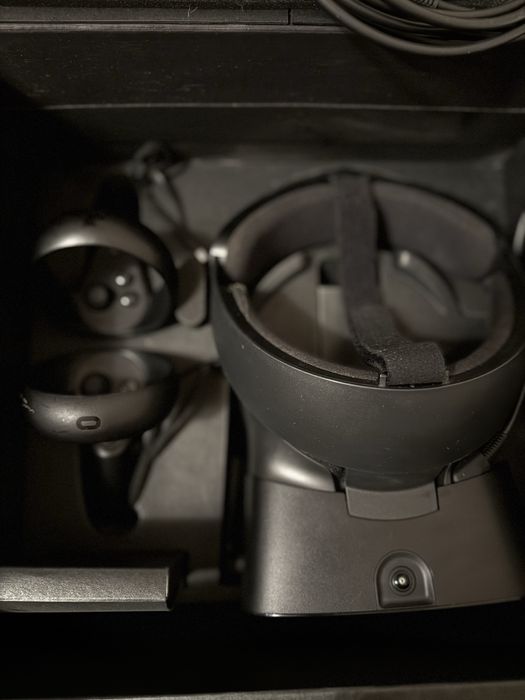 Виртуальная реальность очки и джостики Oculus rift s