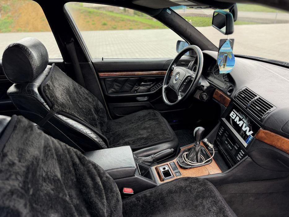 BMW 5 Series E39 M52B20