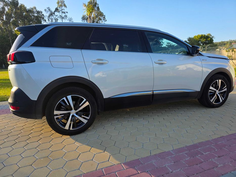 Vendo Peugeot 5008 GT Line 1.5 HDI - 7 Lugares