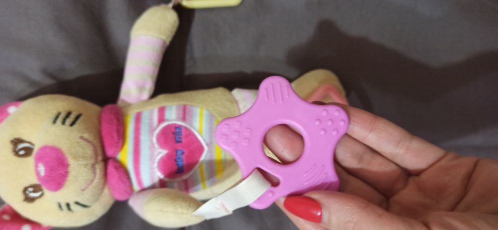 Іграшка підвіска з вібрацією