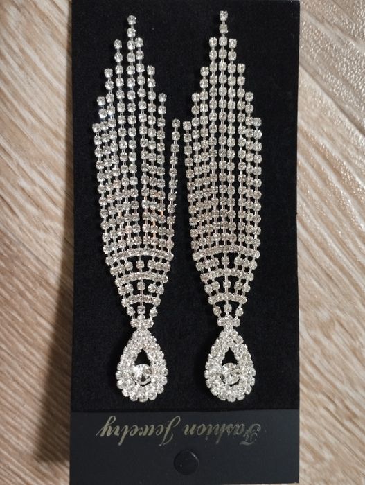 Свадебные украшения серьги с стразами