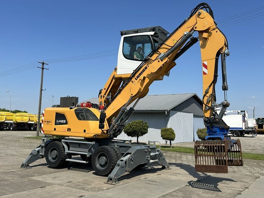 Liebherr LH 22 M LITRONIC  Liebherr LH 22 M  !!! STAN IDEALNY !!!