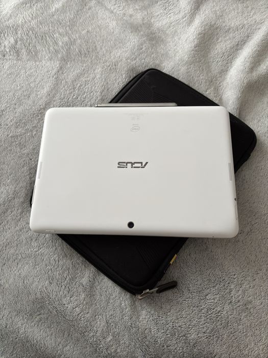 Планшет asus з клавіатурою