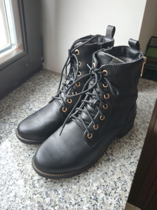 Buty damskie Mustang