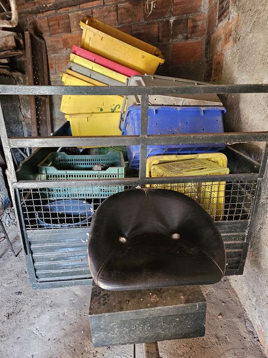 Reboque / Atrelado para motoenxada ou motocultivador / trator