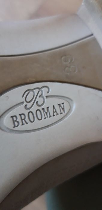 Buty męskie rozm.39 Brooman