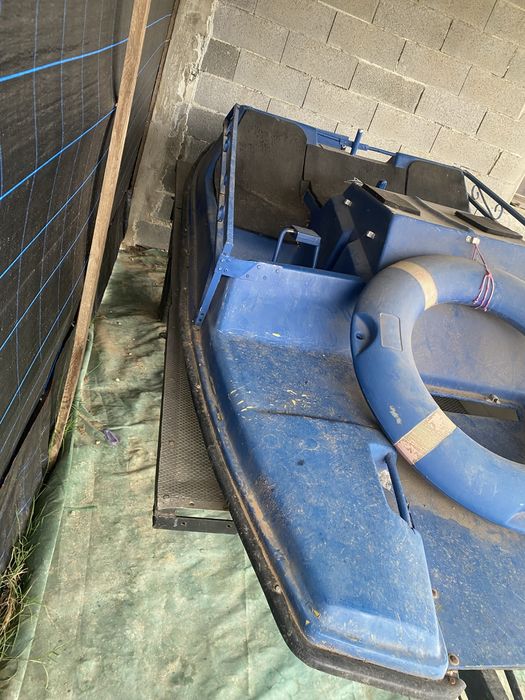 Gaivota para pesca ou recreio com motor eletrico