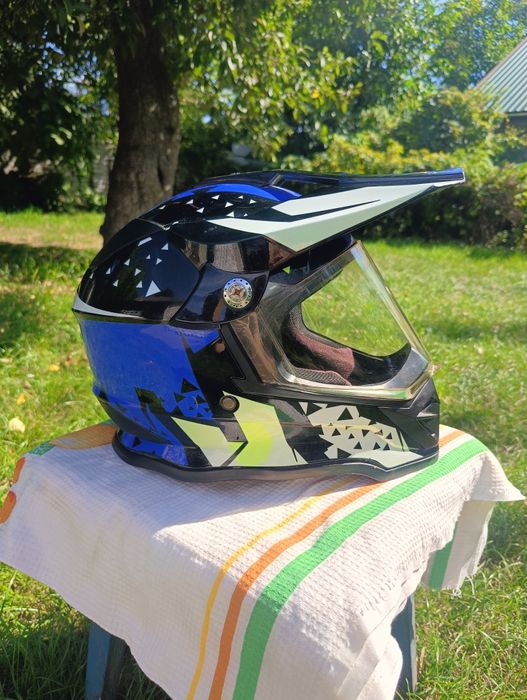 Мото  шолом f2  б/у