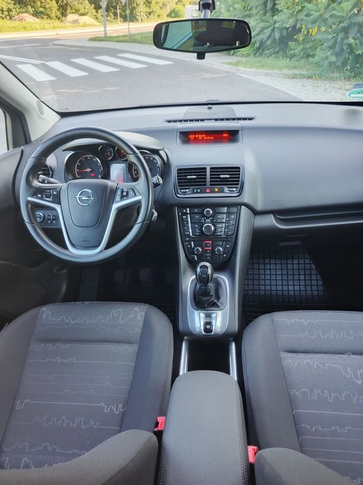 *Opel Meriva 1.4 t benzyna 120 koni skrzynia 5*Niski przebieg *