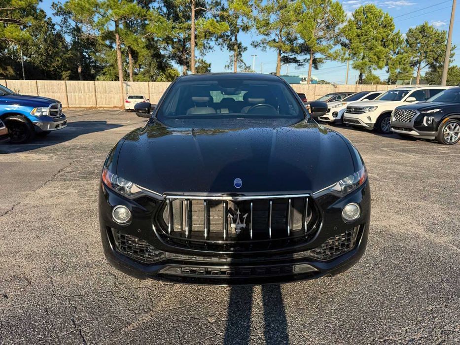Maserati Levante      2019