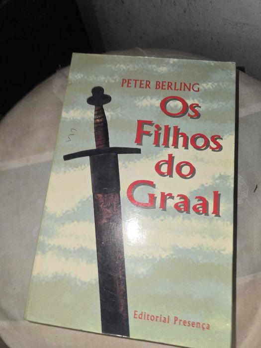 Os filhos do Graal - Peter Berling