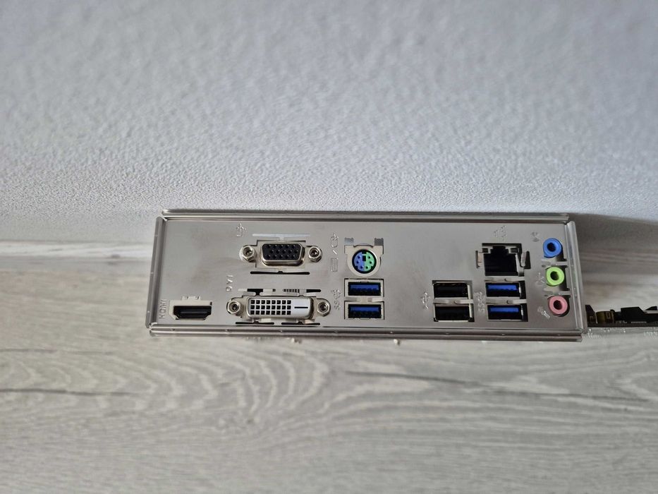 свіжий s1200 сет з відео Intel Pentium G6405 4.1GHz + ASRock M.2 H510