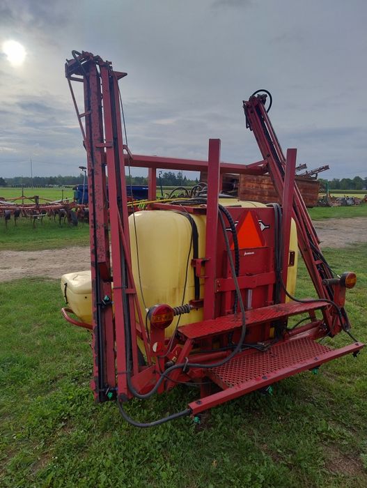 Opryskiwacz Hardi 1000l belka 12m