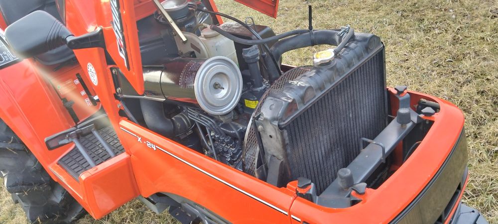 Traktorek 4x4 Kubota 24km ciągnik ogrodniczy sadowniczy yanmar  john