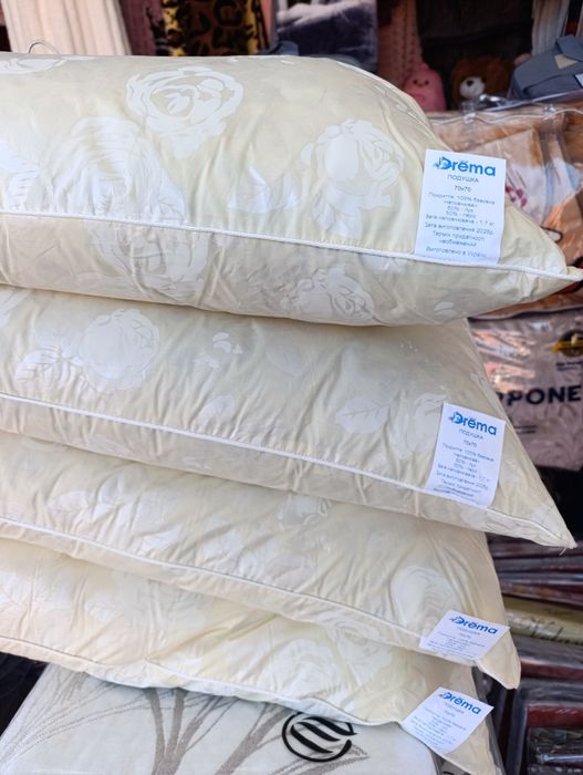 Подушка Пух-Перо 50х70 та 70х70см. Пух 50%; Перо 50%.