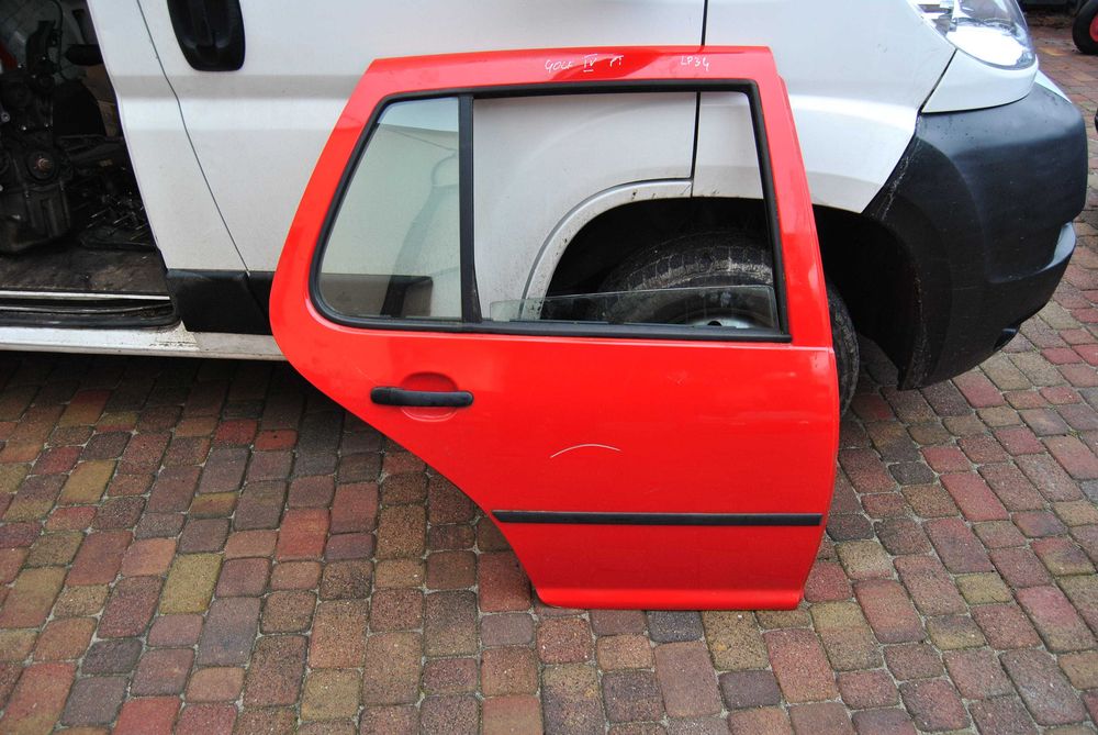 Drzwi prawy tył VW Golf IV LP3G
