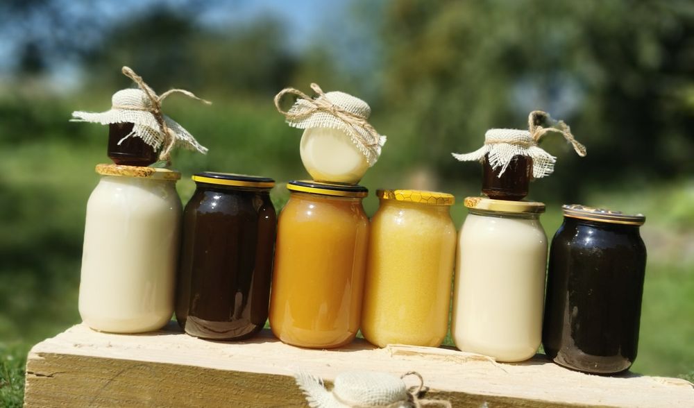 Prawdziwy miód naturalny z własnej pasieki