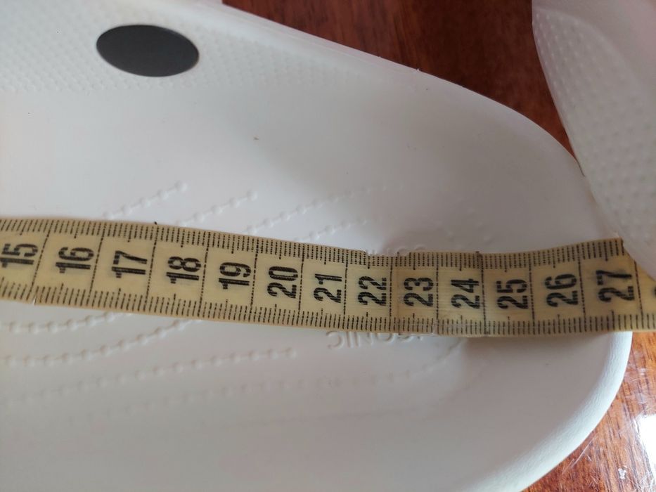 Тапки шлепанцы crocs оригінал 

Стан класний 

Розмір по бірці: 
M 7