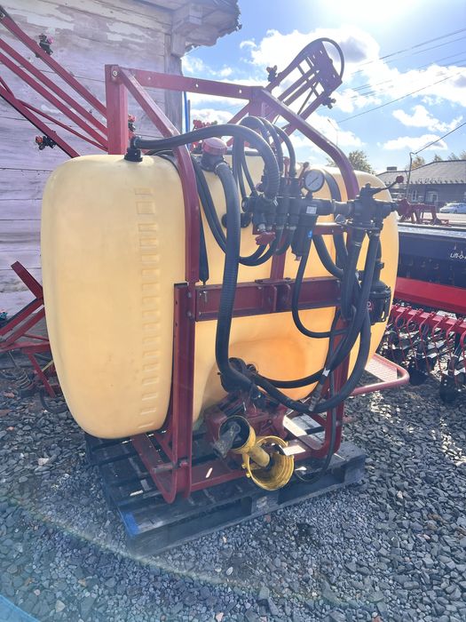 Оприскувач Hardi 12 850л Харді