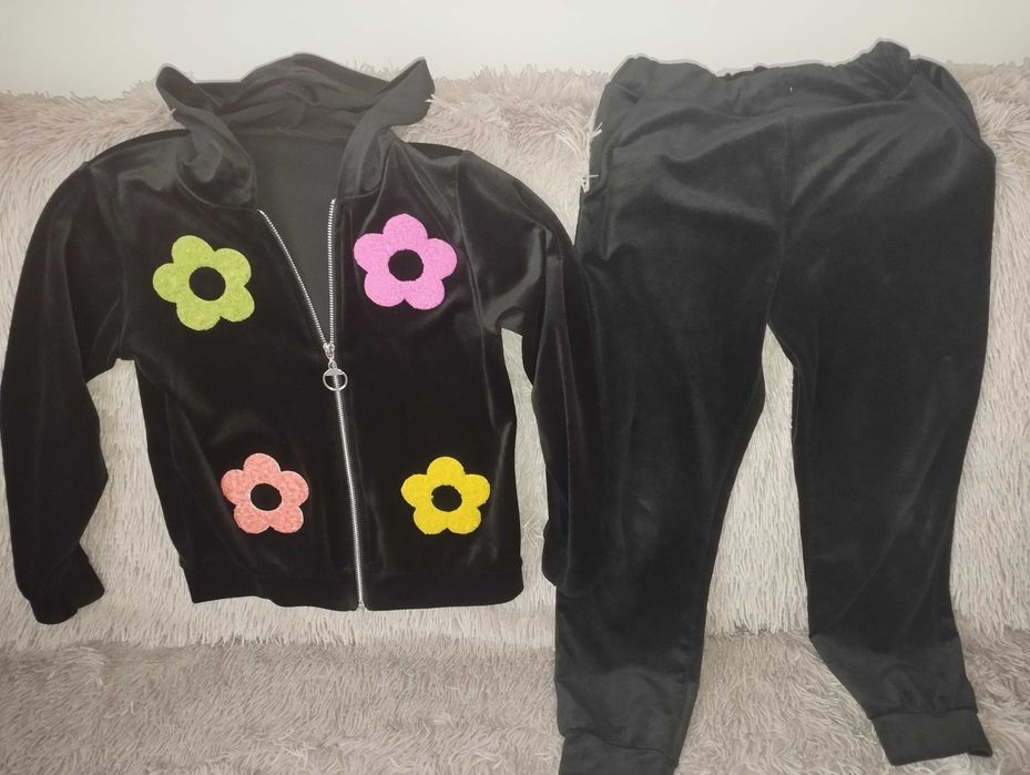 Komplet dziewczęcy r 134