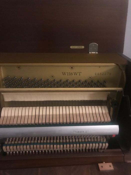 Piano Vertical Yamaha