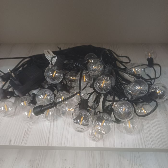 Вулична гірлянда