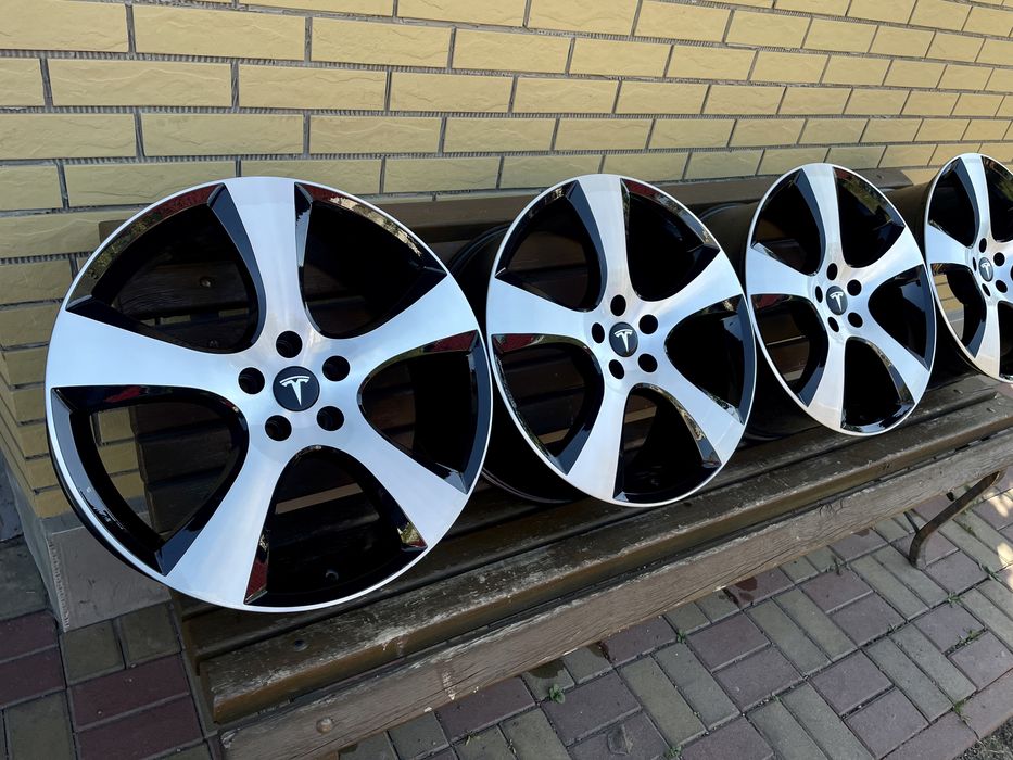 Диски R20 5.114.3 ET40 Тесла 3 Y Тойота Мазда Кіа