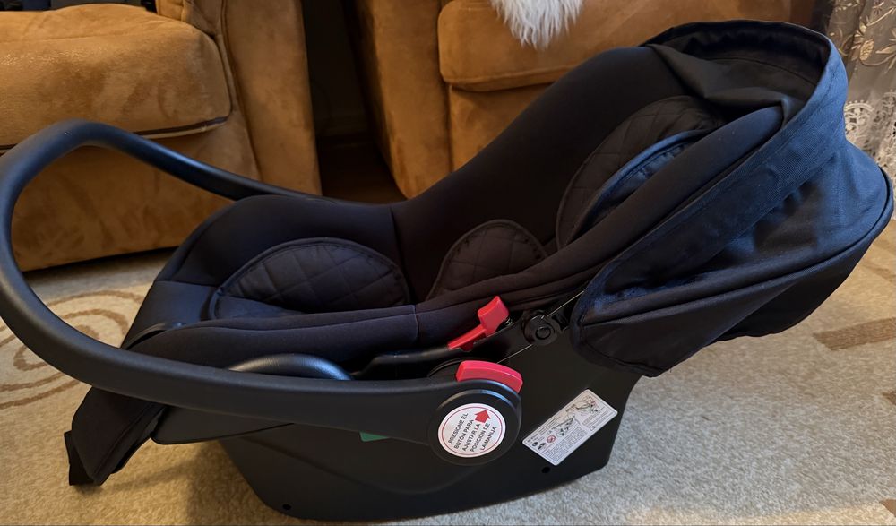 Продаю коляску Maxibaby IQ – Black 3в1