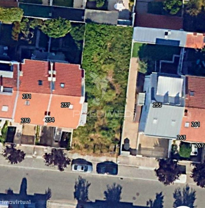 Terreno com localização Premium