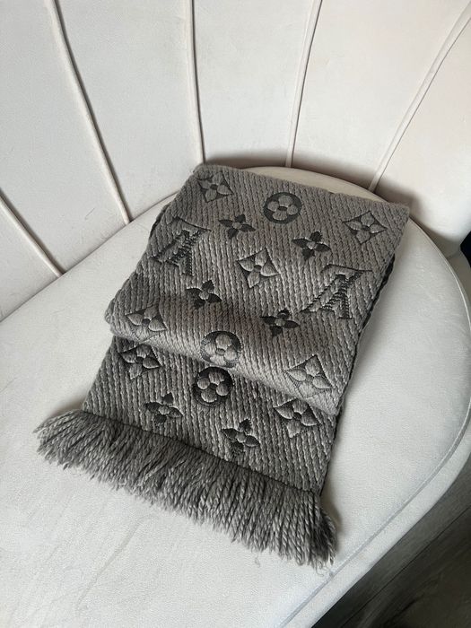 Szał zimowy gruby szalik szary monogram LV Louis Vuitton