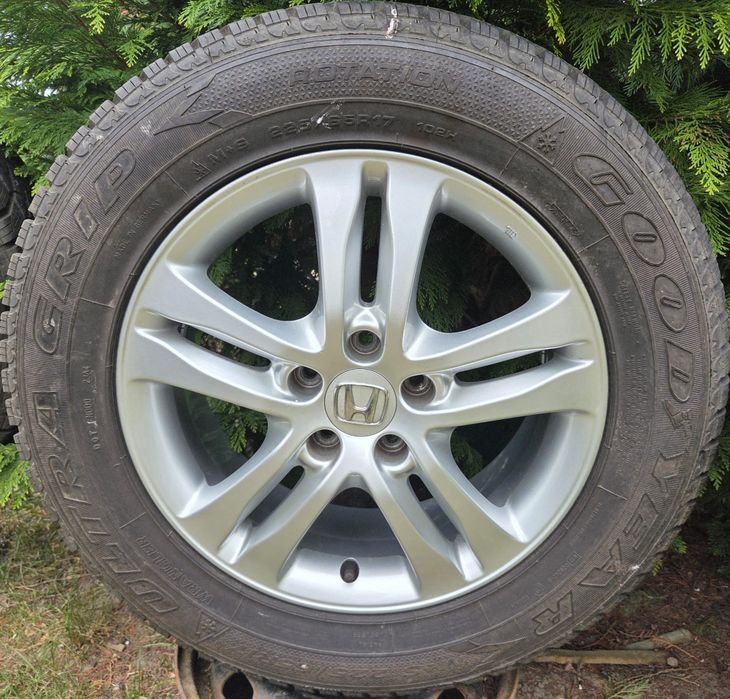 Felgi Oryginał Honda HR-V 6,5Jx17 ET40 5x114,3 opony zima 225/65R17