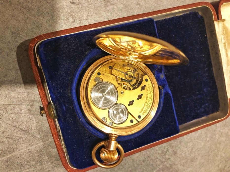 Золотые карманные часы Waltham watch American