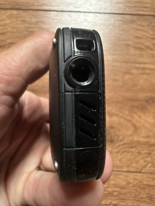Продам цифровую видеокамеру Kodak ZX5 Play Sport.