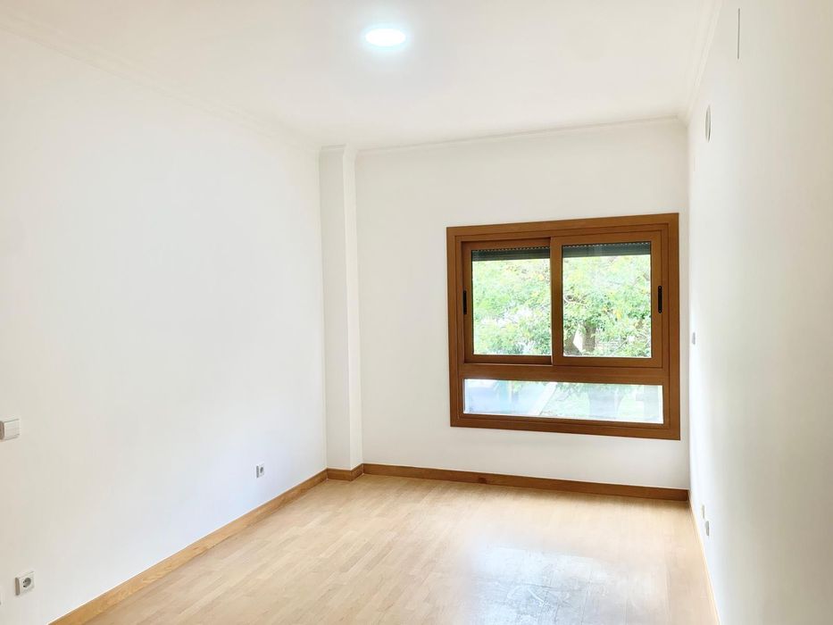 Magnífico Apartamento T3 renovado em Colinas do Cruzeiro, Odivelas.