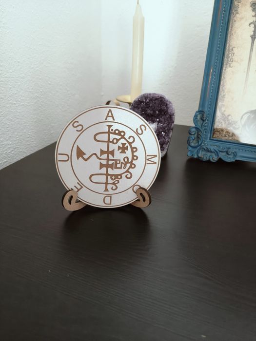 Sigilos de Goetia em MDF com suporte incluído!