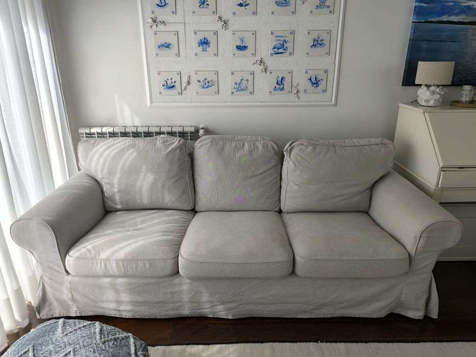 Sofá 3 lugares ikea EKTORP
