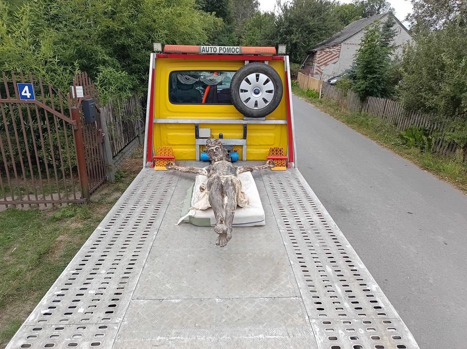 Pomoc drogowa + Transport zróżnicowany.