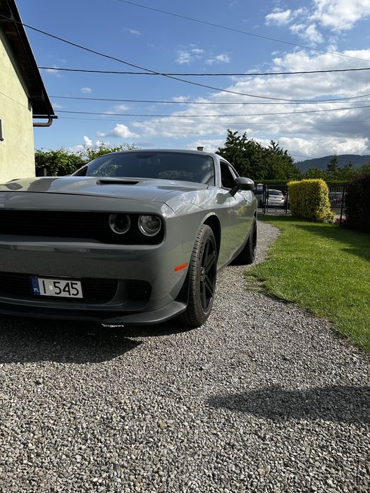 Sprzedam Dodge Challenger 3,6