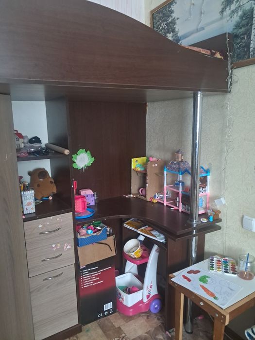 Кровать чердак в хорошому стані