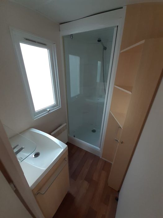* CASA PRÉ-FABRICADA MÓVEL IRM LOGIA 8X4 METROS EM BEJA.