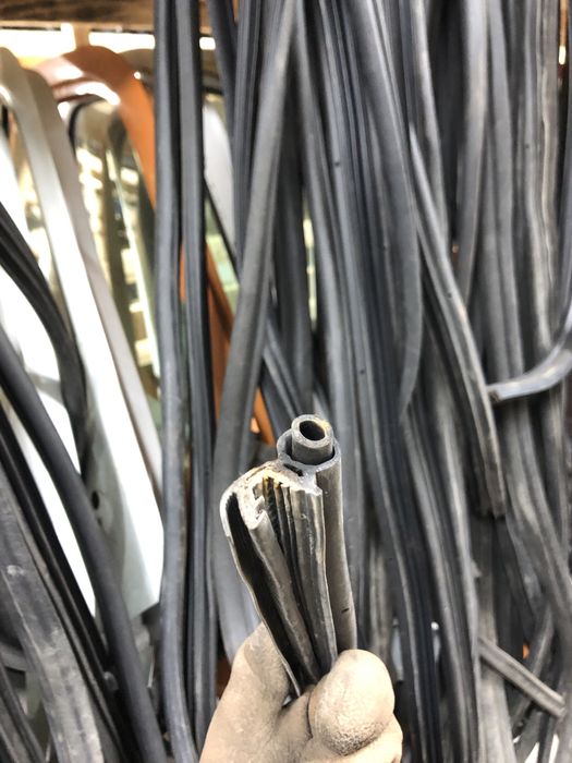 Ущільнювач, резинка, уплотнитель дверей Renault Master, Opel Movano